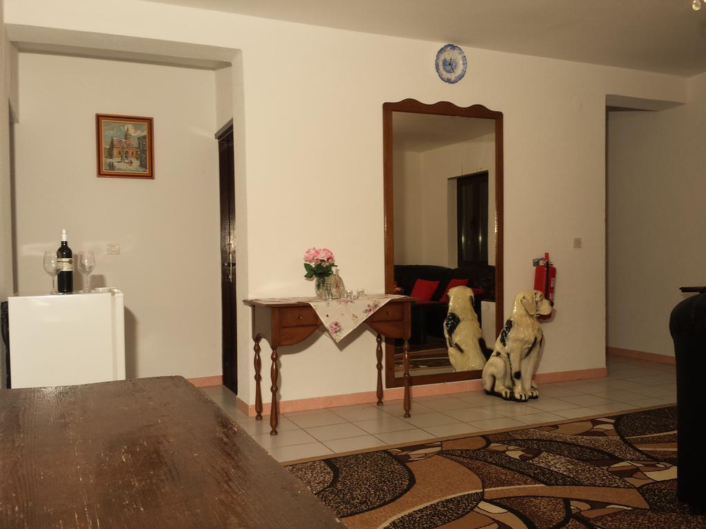 Apartments Villa Mungos Sobra Exterior foto